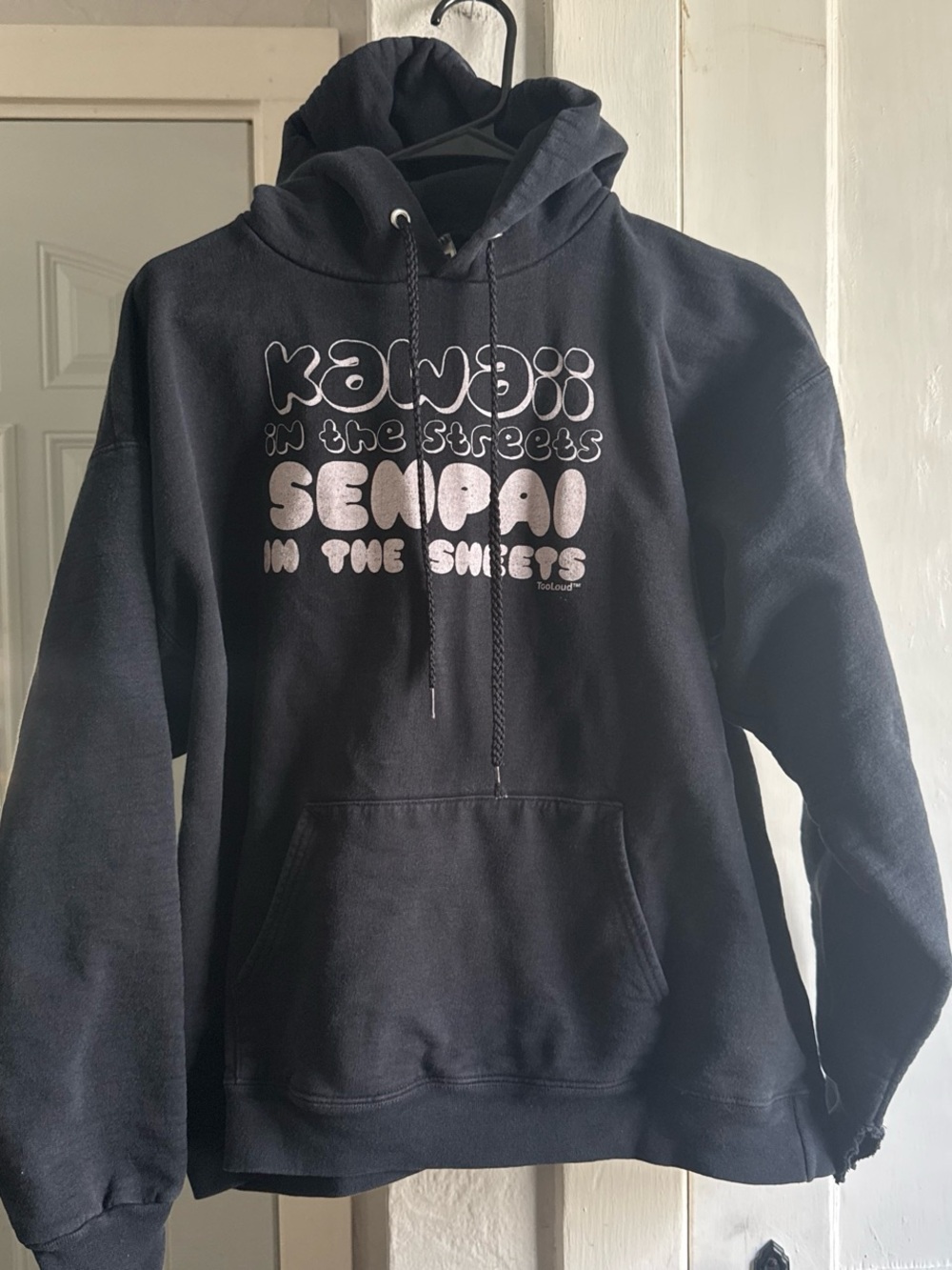 Hot Topic Black Graphic 'Kawaii Senpai' Pullover Hoodie